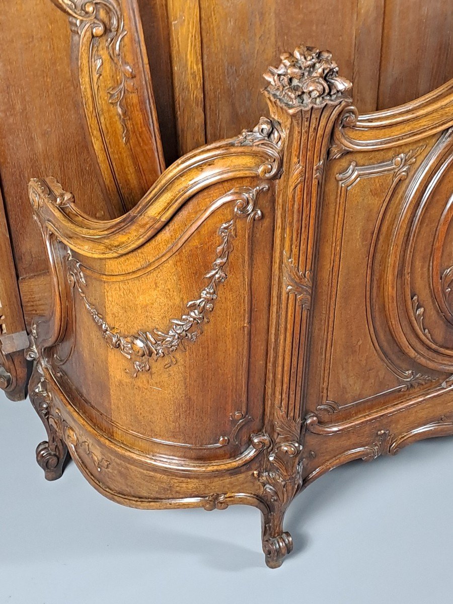 Rocaille Bedroom Furniture In Carved Walnut Stamped Bardié In Bordeaux-photo-4