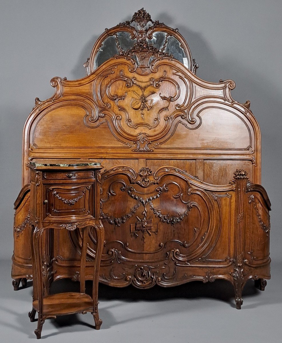 Rocaille Bedroom Furniture In Carved Walnut Stamped Bardié In Bordeaux