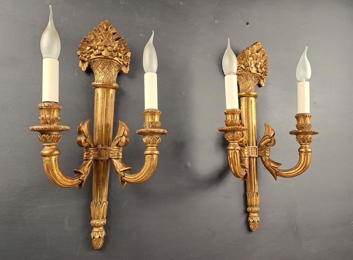 Pair Of Louis XVI Style Wall Lights In Gilded Wood-photo-3