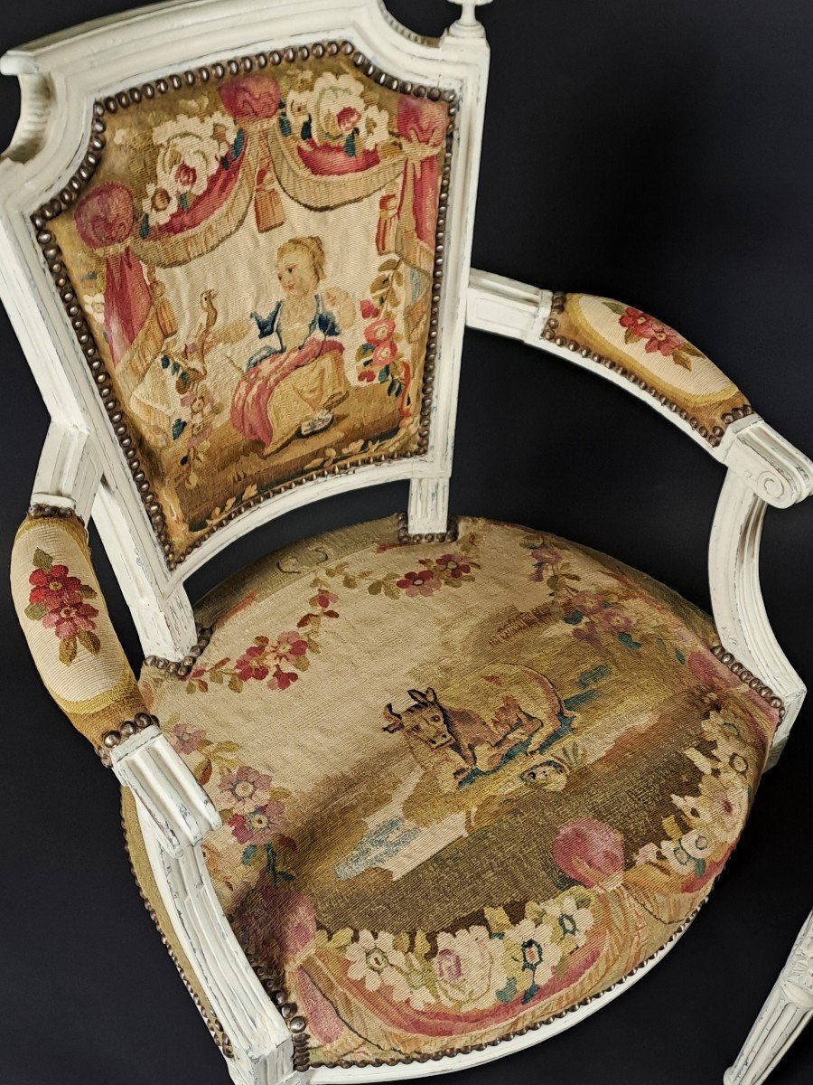 Salon Louis XVI En Bois Laqué Et Tapisserie d'Aubusson-photo-3