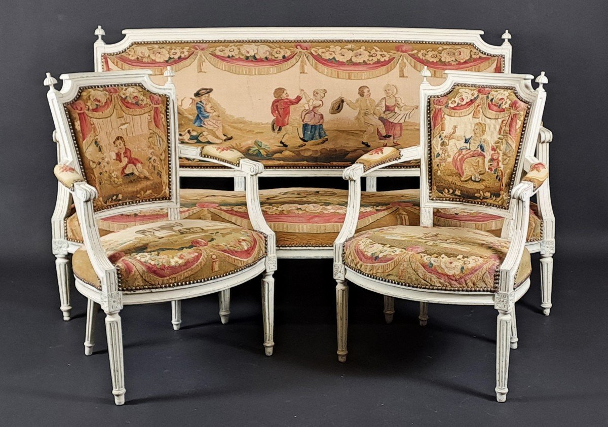 Salon Louis XVI En Bois Laqué Et Tapisserie d'Aubusson