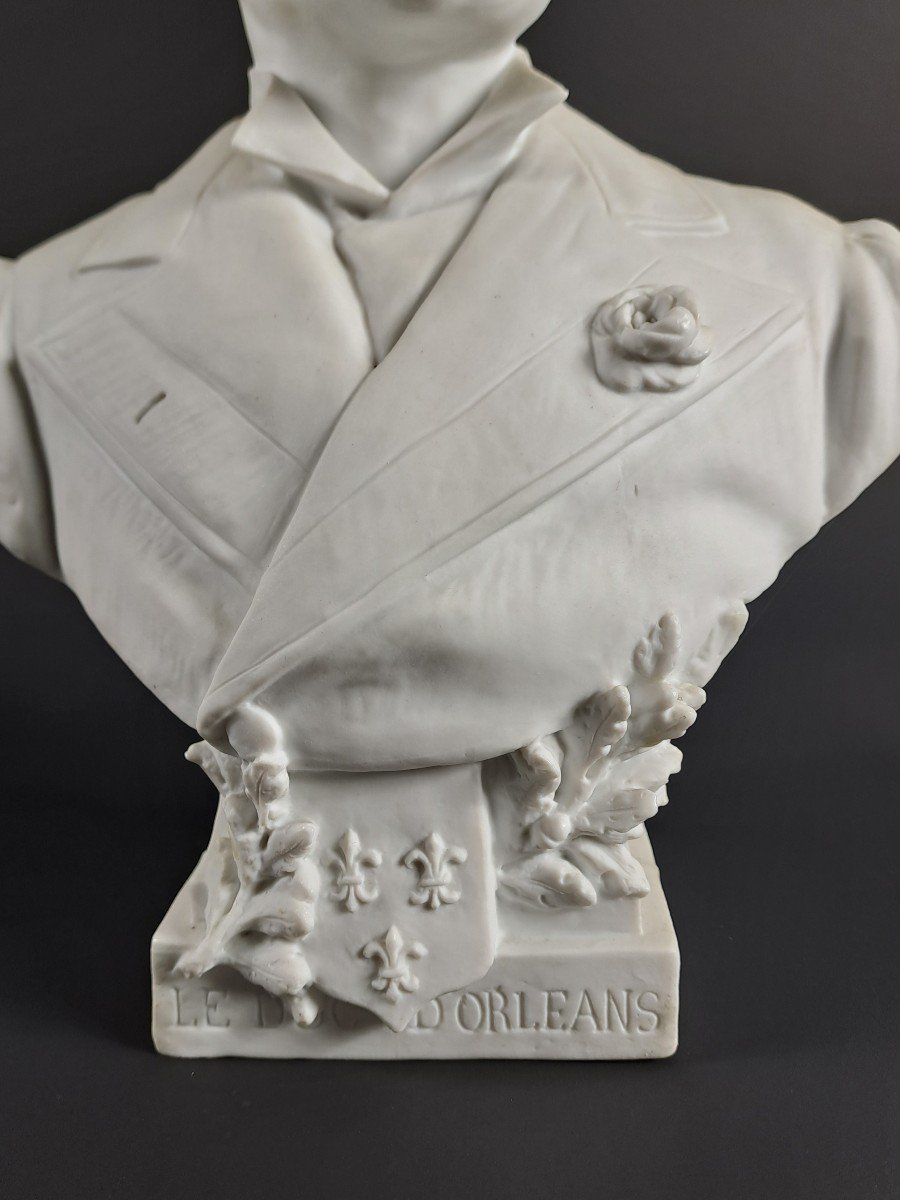 Vincenzo Cochi - Bust Of The Duke Of Orleans In Biscuit-photo-1