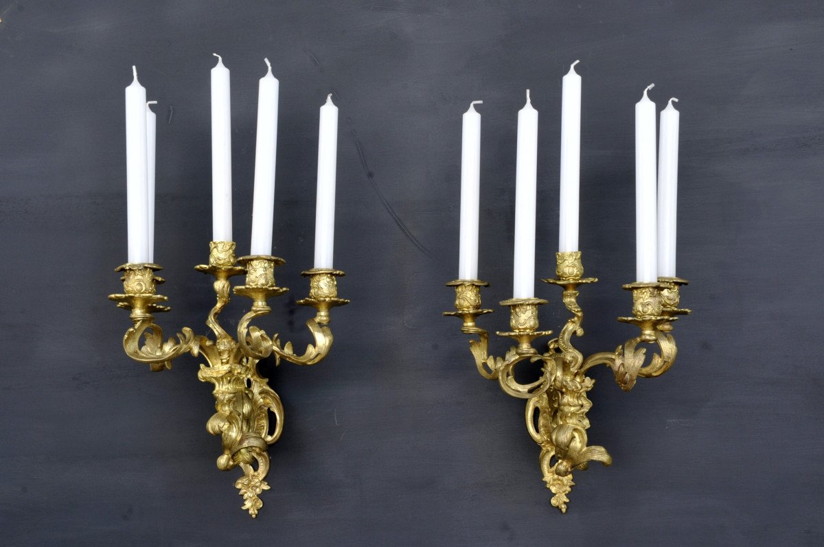 Pair Of Louis XV Style Wall Lights In Gilt Bronze-photo-2