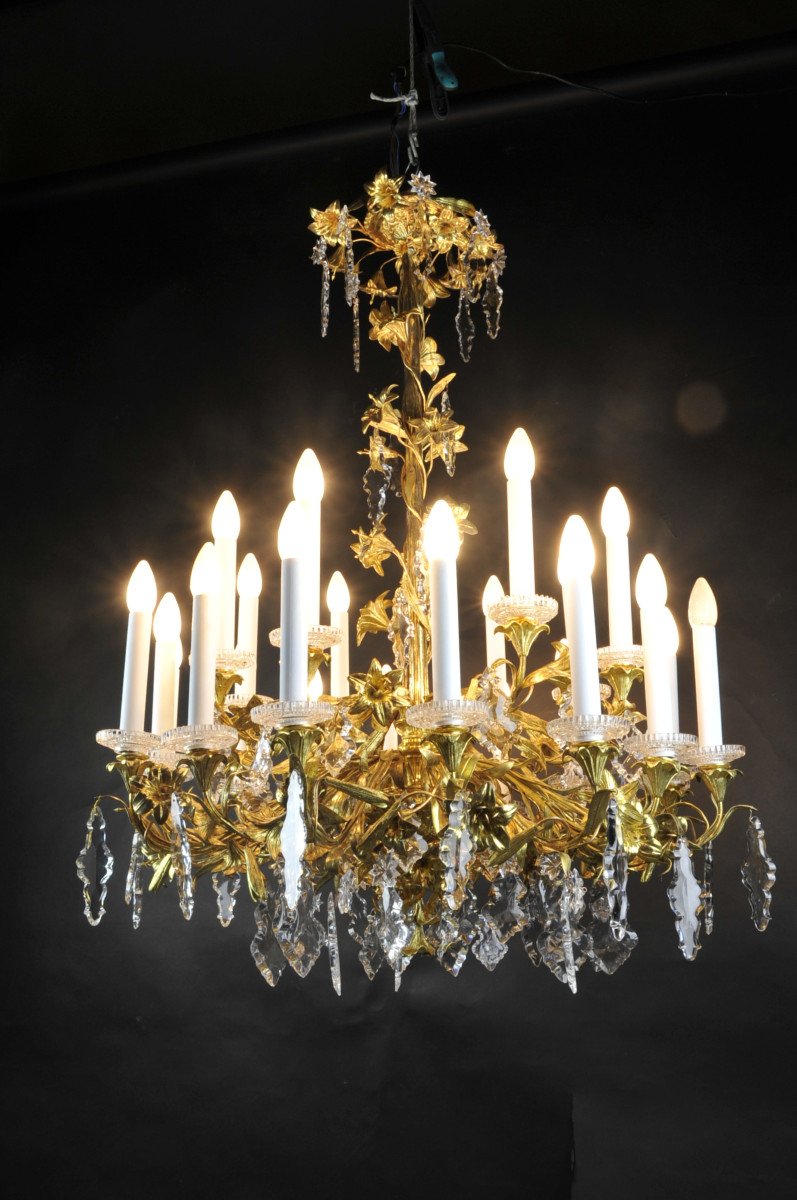 Important Chandelier 24 Lights In Ormolu And Crystal From The XIXth Century-photo-3