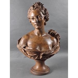 Bust Of An Elegant Woman In Terracotta From The Sèvres Manufactory – 19th Century