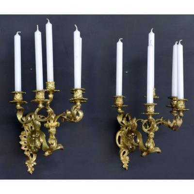 Pair Of Louis XV Style Wall Lights In Gilt Bronze