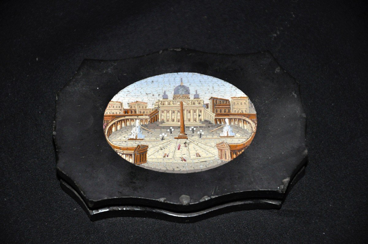 Paperweight Decorated In Micro Mosaic, Place Saint-pierre, 19th Century, Marble Base