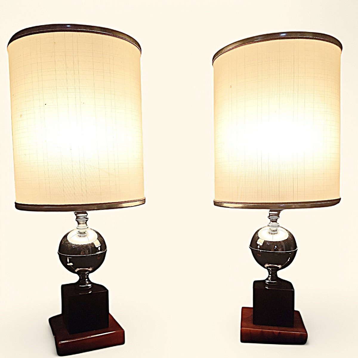 Pair Of Lamps Att. Maison Barbier Lamps In Steel And Bakelite/resin Fawn, 1960s-1970s-photo-3