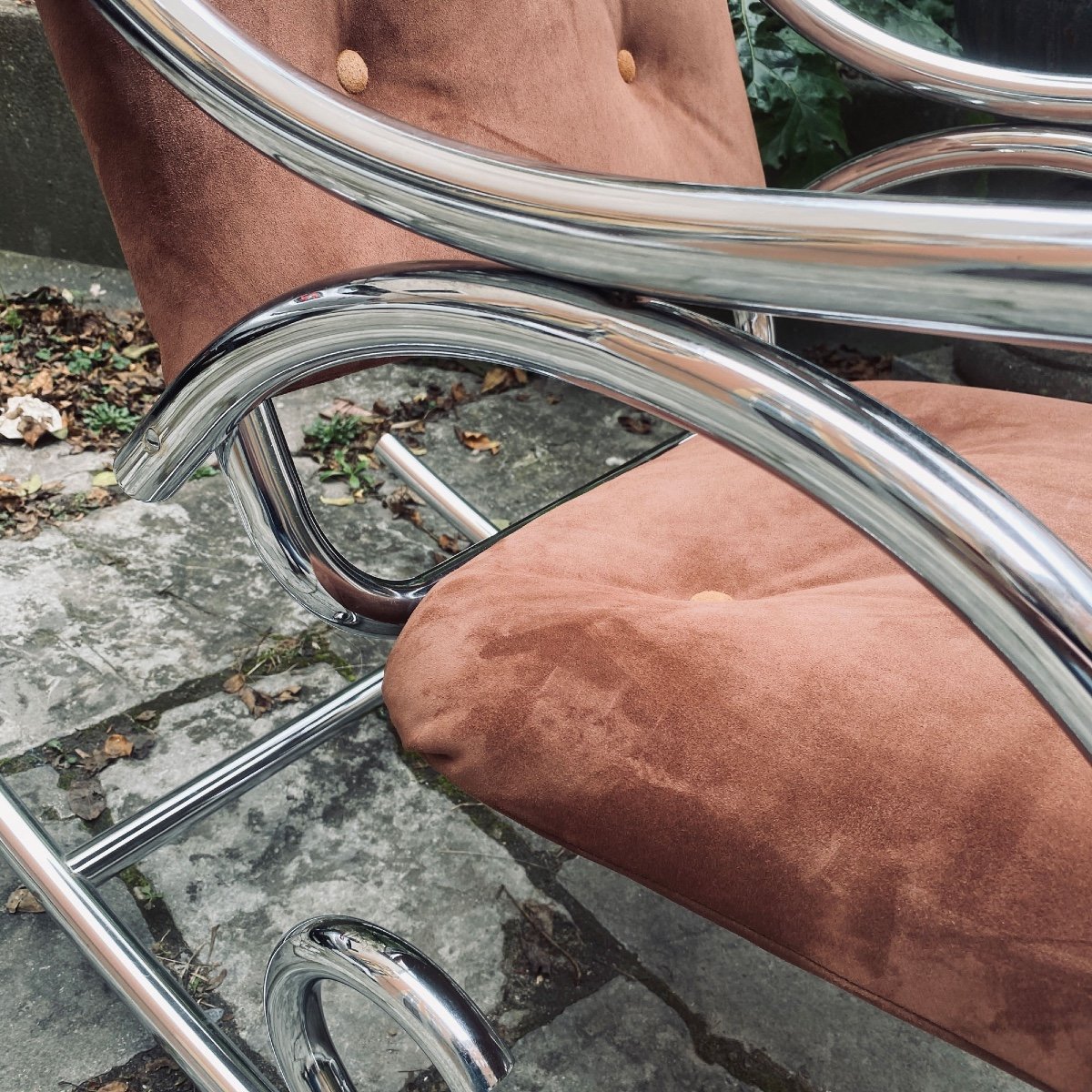 Milo Baughman Rocking Chair In Suede And Chrome-photo-1