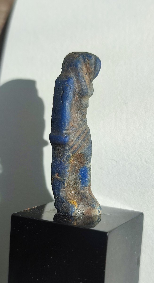 Horus . Pate De Verre Couleur lapis lazuli. Egypte  Basse Epoque.-photo-2