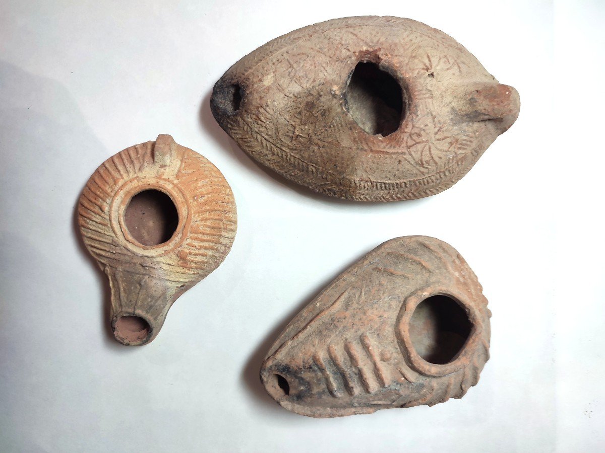 Three Byzantine Oil Lamps. Aleppo Region. 4th Century -photo-3