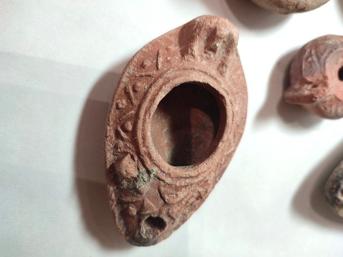 Sixaaaaaaaaaaaaaaaa Oil Lamps. Aleppo Region. 5th Century -photo-2