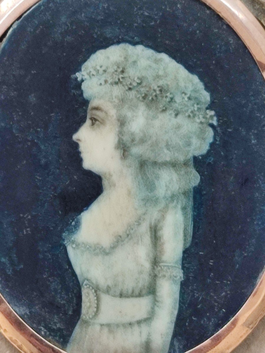 Profile Of A Woman. Directoire Period. Miniature On Ivory -photo-3