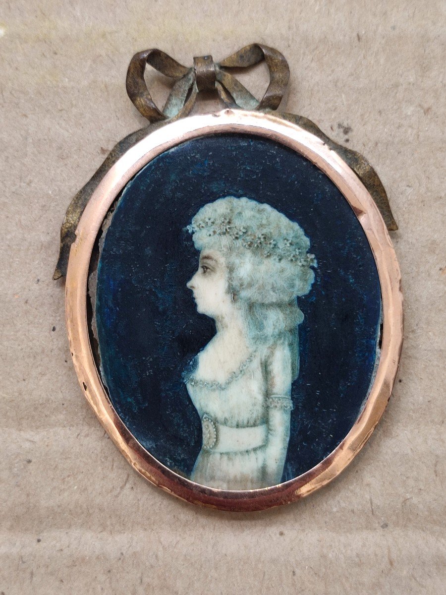 Profile Of A Woman. Directoire Period. Miniature On Ivory 