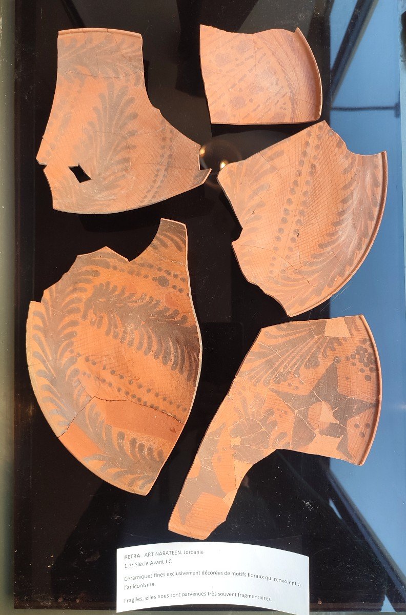 Five Fragments Of Nabataean Cups. 1st Century.-photo-1