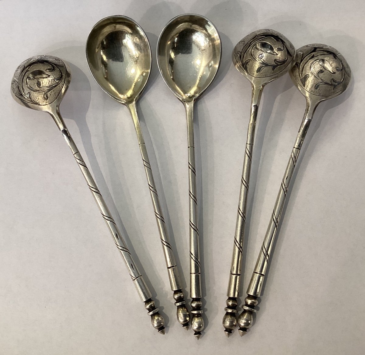 5 Spoons In Honeyed Silver - Hallmark 1855