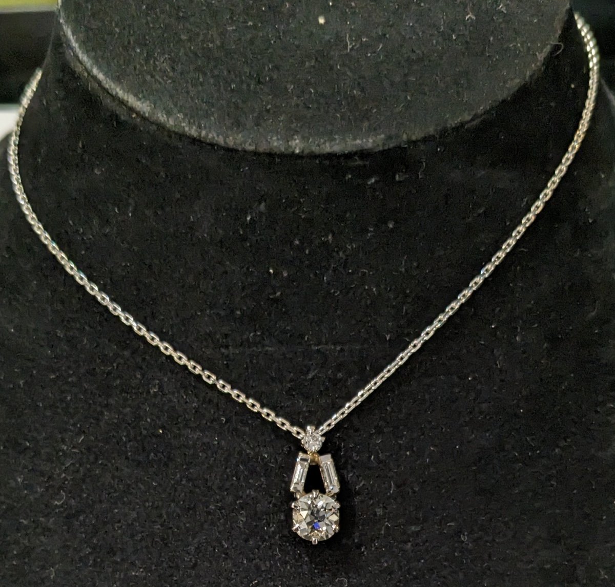 Drop Pendant With Diamonds, On A White Gold Chain -photo-1