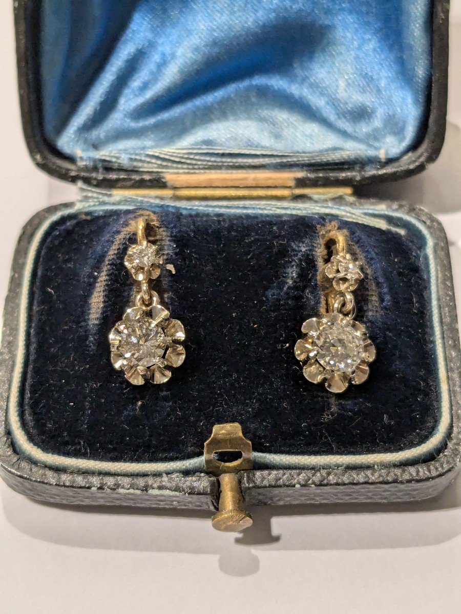 Paire de dormeuses en or, platine et diamants - époque 1925-photo-2