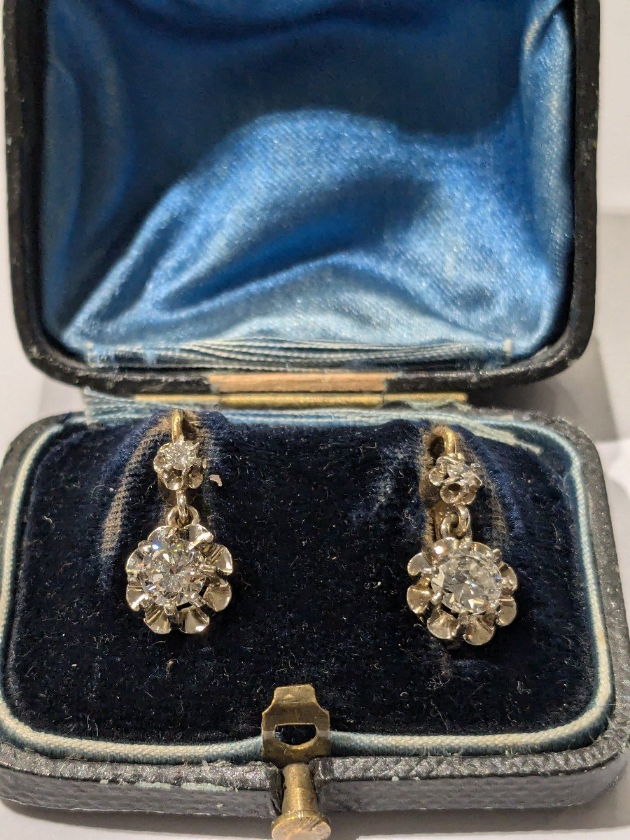 Paire de dormeuses en or, platine et diamants - époque 1925-photo-2