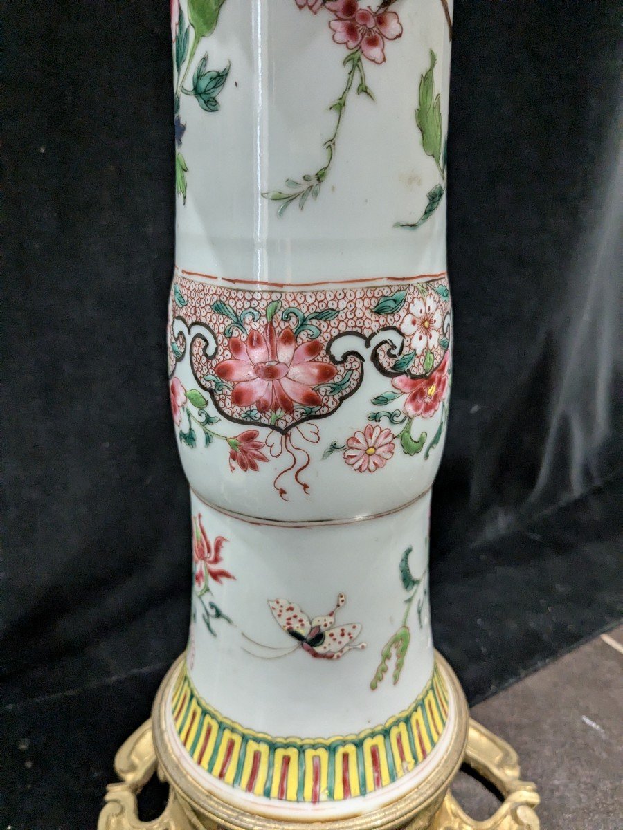 Pair Of Chinese Porcelain Scroll Vases, Famille Rose-photo-5