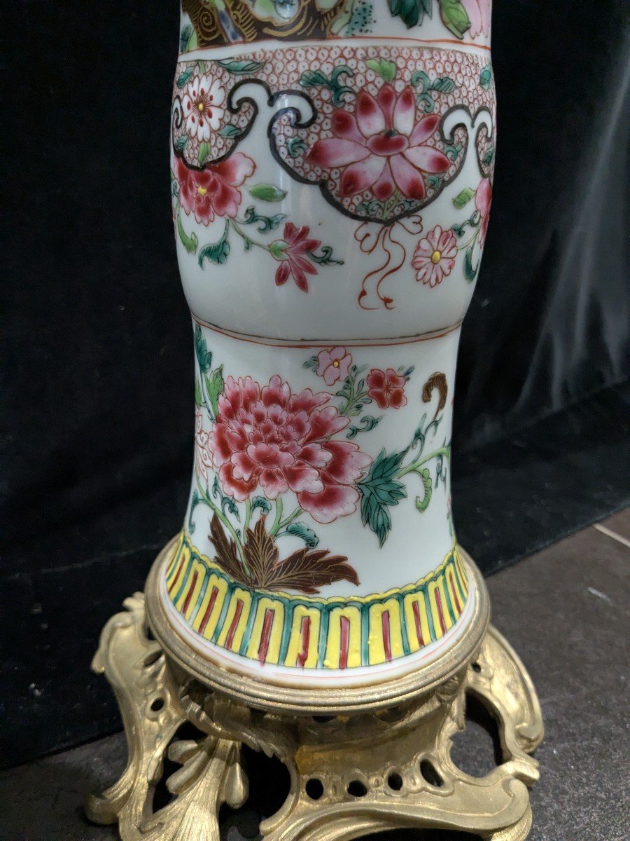 Pair Of Chinese Porcelain Scroll Vases, Famille Rose-photo-6