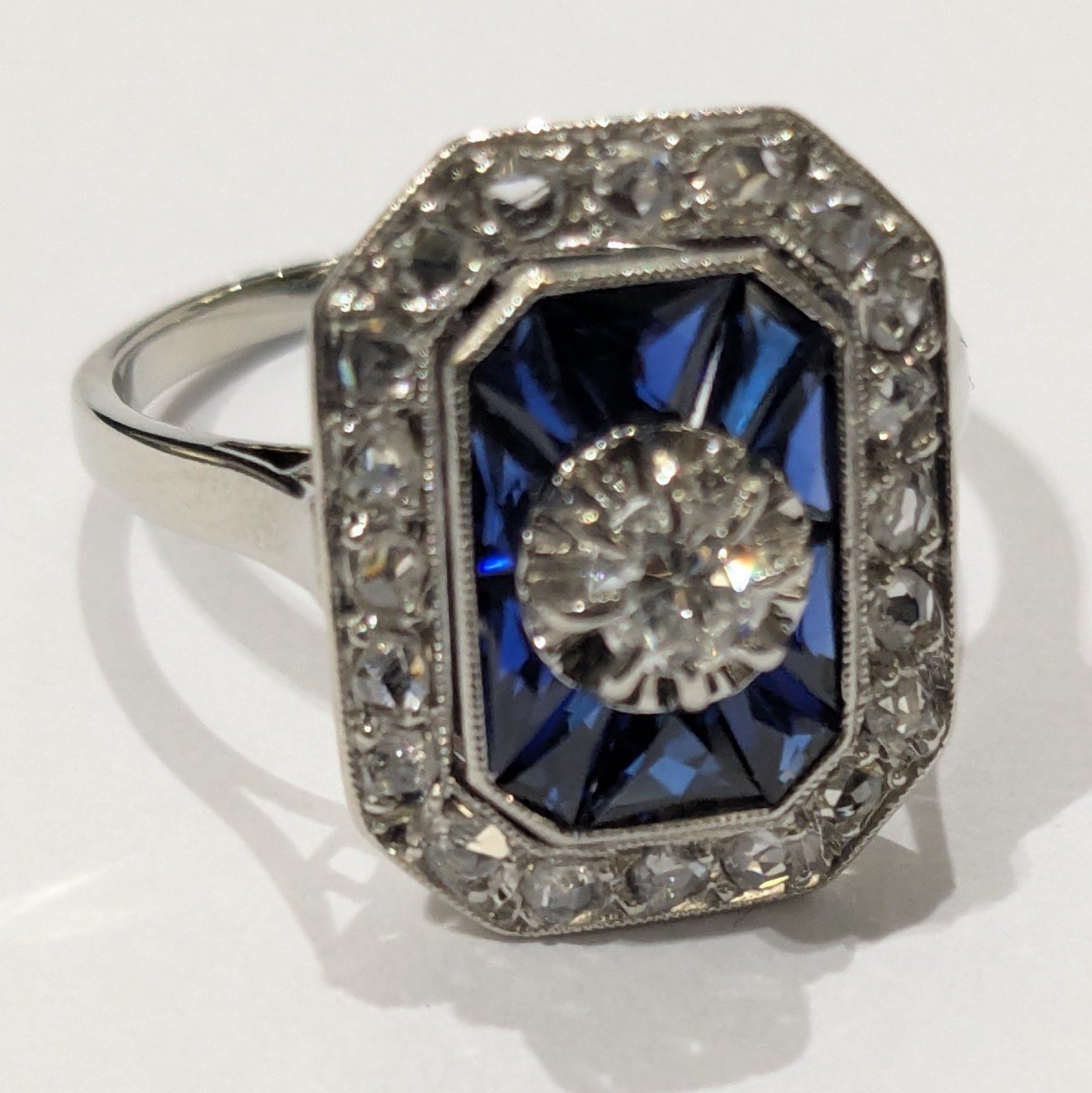 Ring In White Gold, Platinum, Central Diamond And Sapphire - Art Deco-photo-2