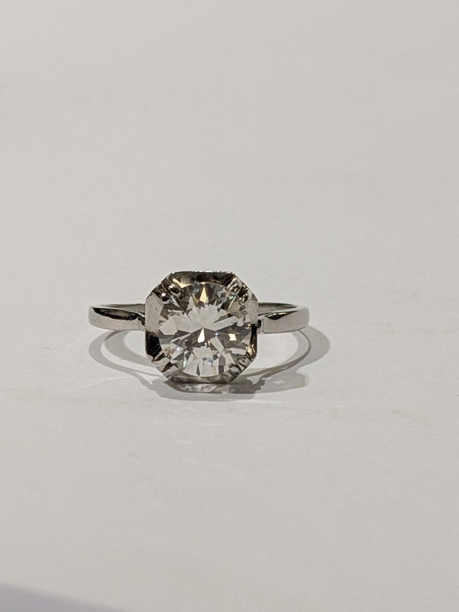 Bague solitaire en platine sertie d'un diamant taille brillant -photo-2