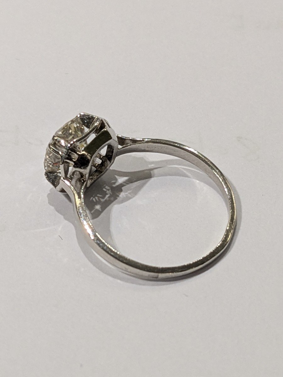 Bague solitaire en platine sertie d'un diamant taille brillant -photo-6