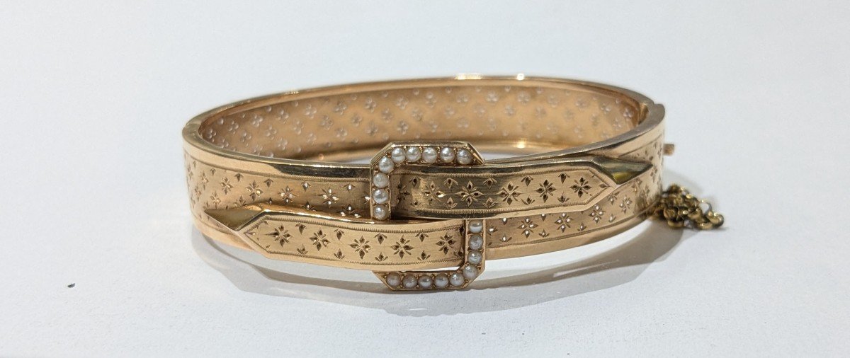 Rigid Bracelet In Guilloché Yellow Gold And Pearls - Late 19th Century