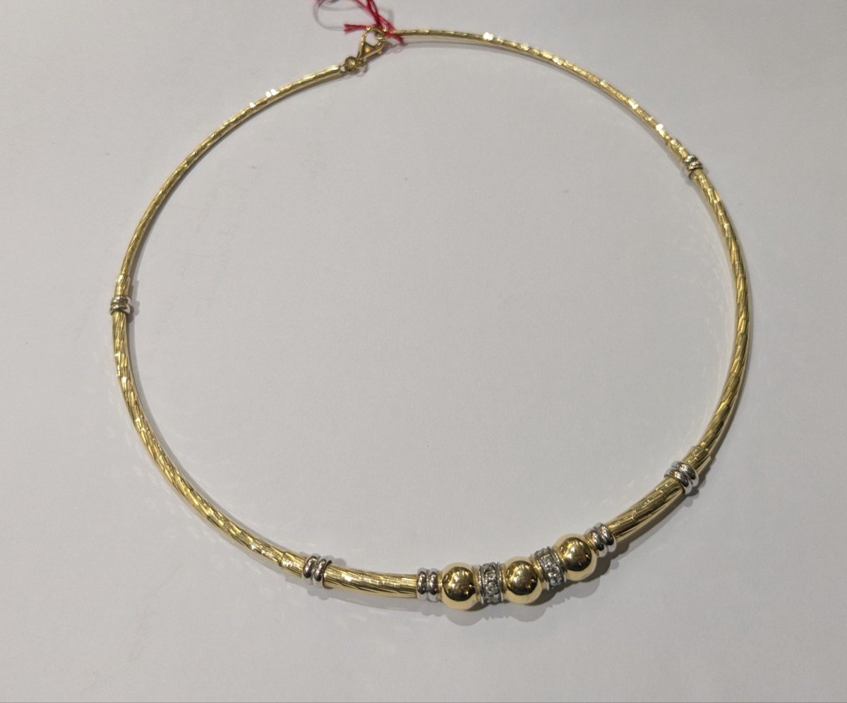 Torque Necklace In Yellow Gold And Diamonds 