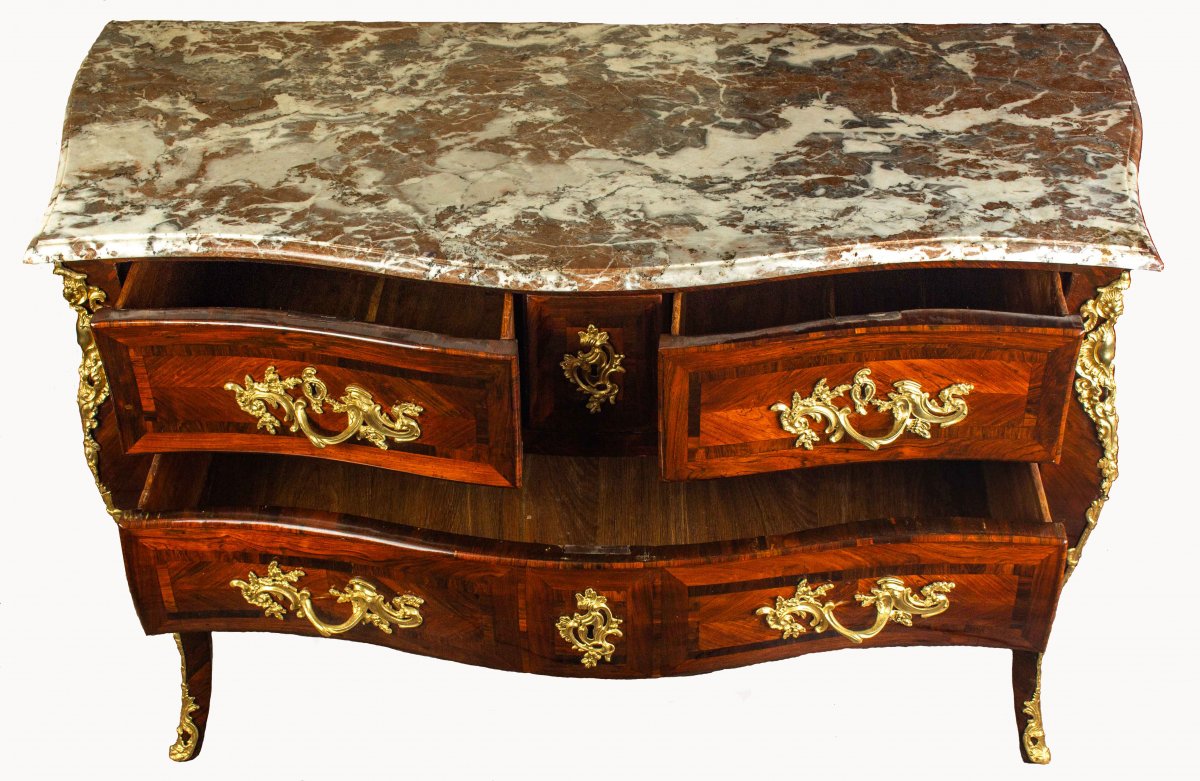 Une Commode Louis XV, Parisienne Estampillée Adrien Fleury-photo-3