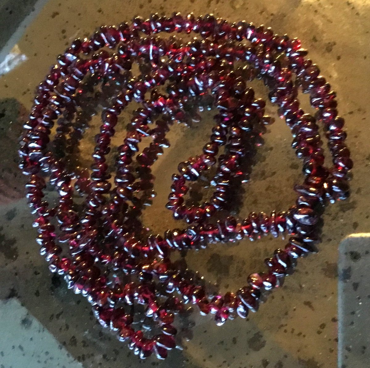 Necklace Of Faceted Garnet Beads.-photo-4