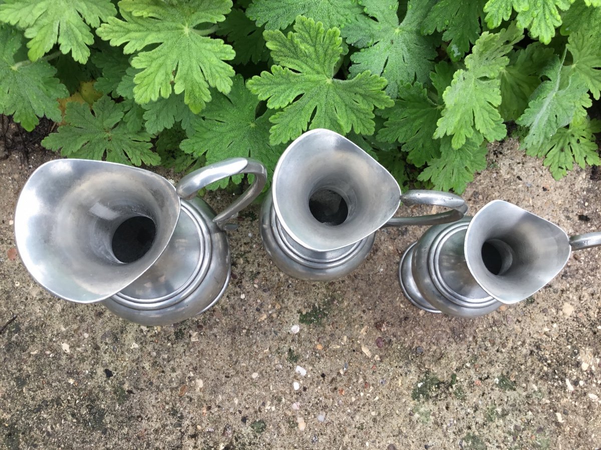 The Suite Of 3 Pewter Pitchers-photo-2