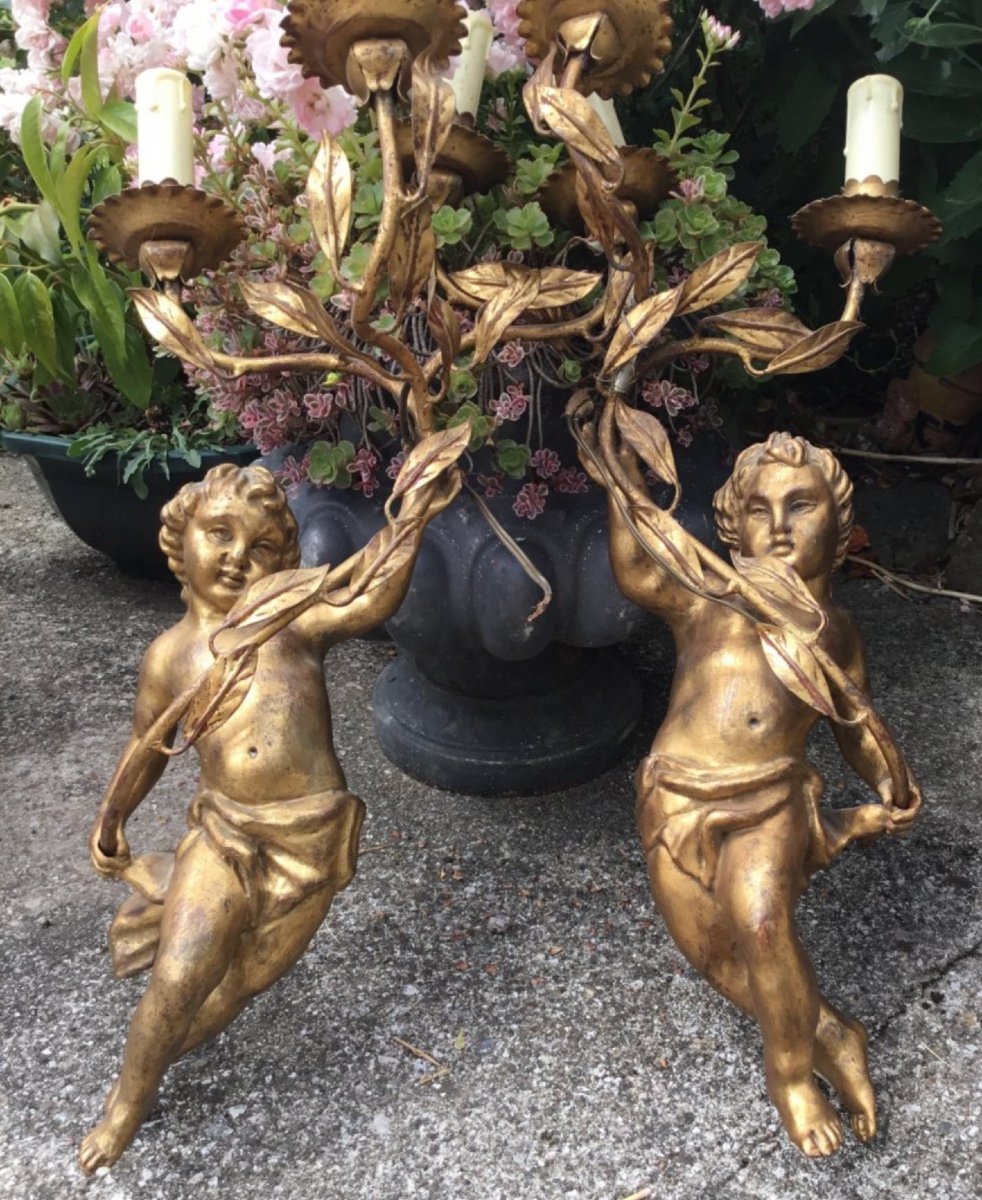 Paire D’appliques Italiennes Aux Putti, En Bois Doré