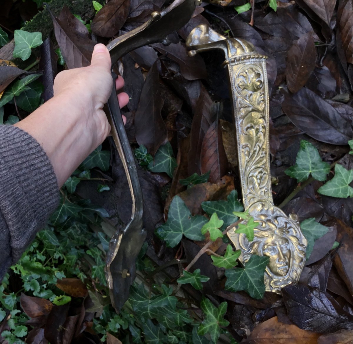 Pair Of Imposing Gilt Bronze Pull Handles-photo-4