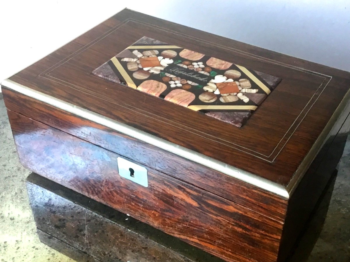 Box Inlaid With Marble Marquetry 