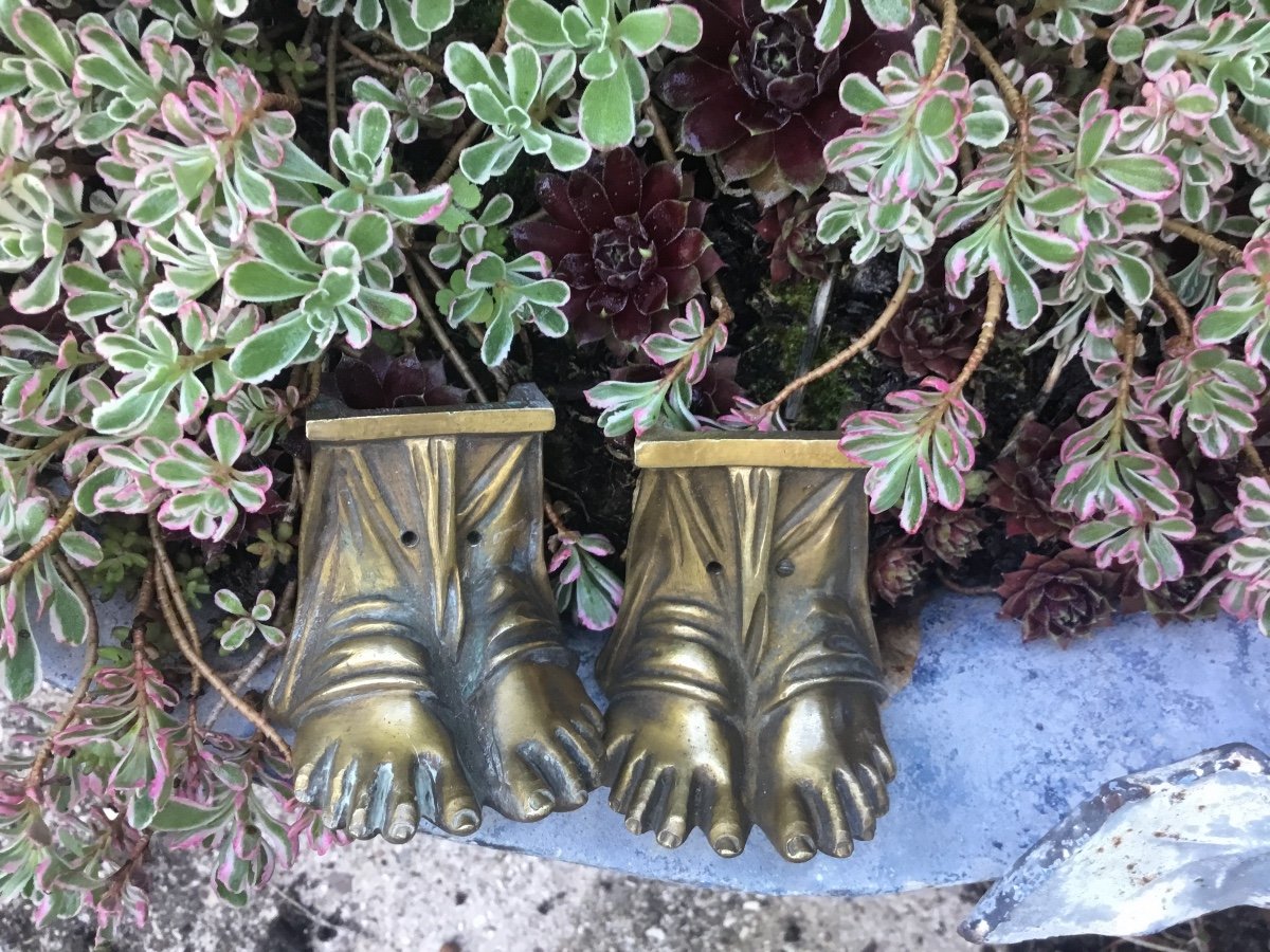 Furnishing Bronzes, Pair Of Feet With Sandals -photo-2