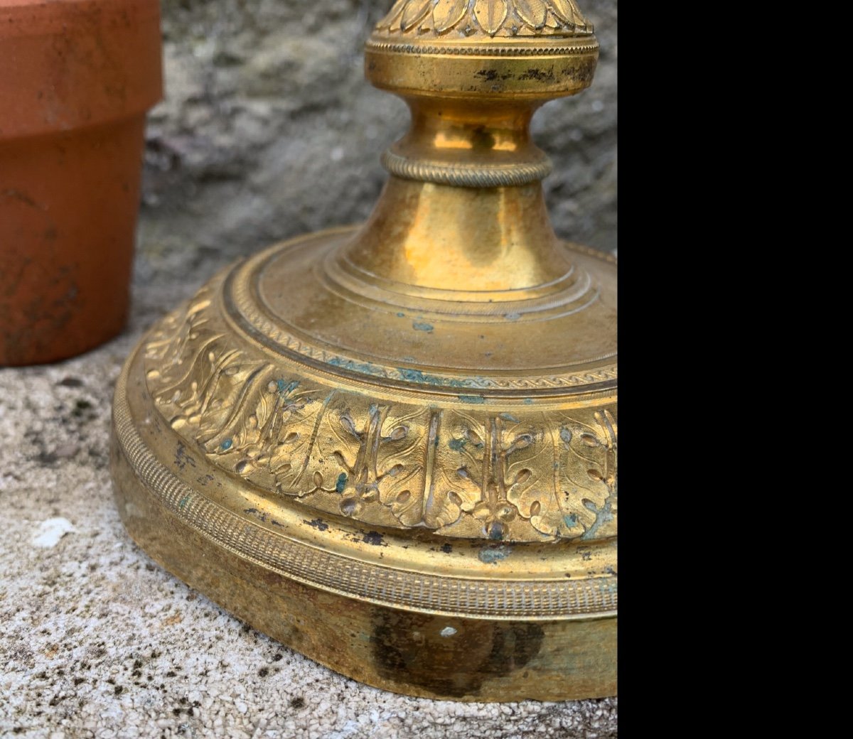 The Pair Of Candlesticks In Gilt Bronze -photo-2