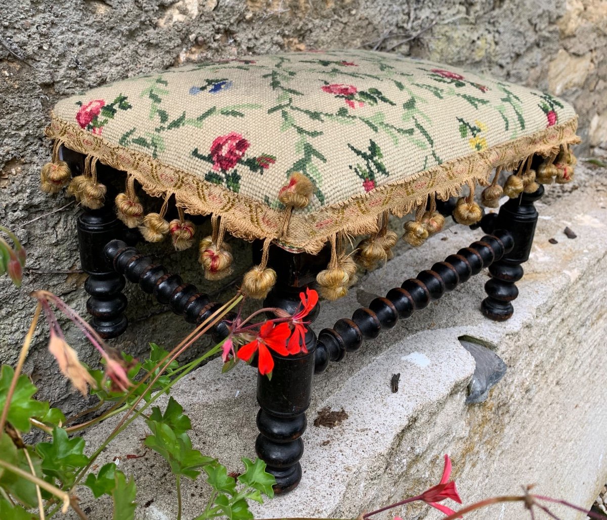 Small Foot Stool In Stained Wood And Pompoms 