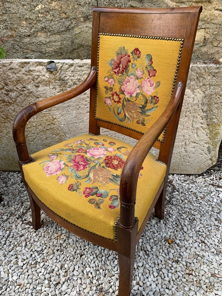 Fauteuil Louis Philippe En Acajou Tapissé De Fleurs -photo-2