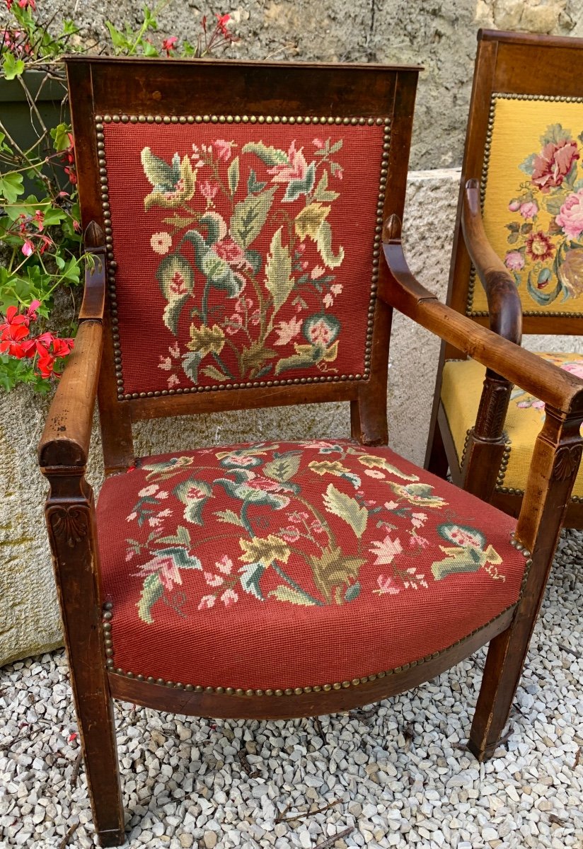 Fauteuil Louis Philippe En Acajou Tapissé De Fleurs-photo-2