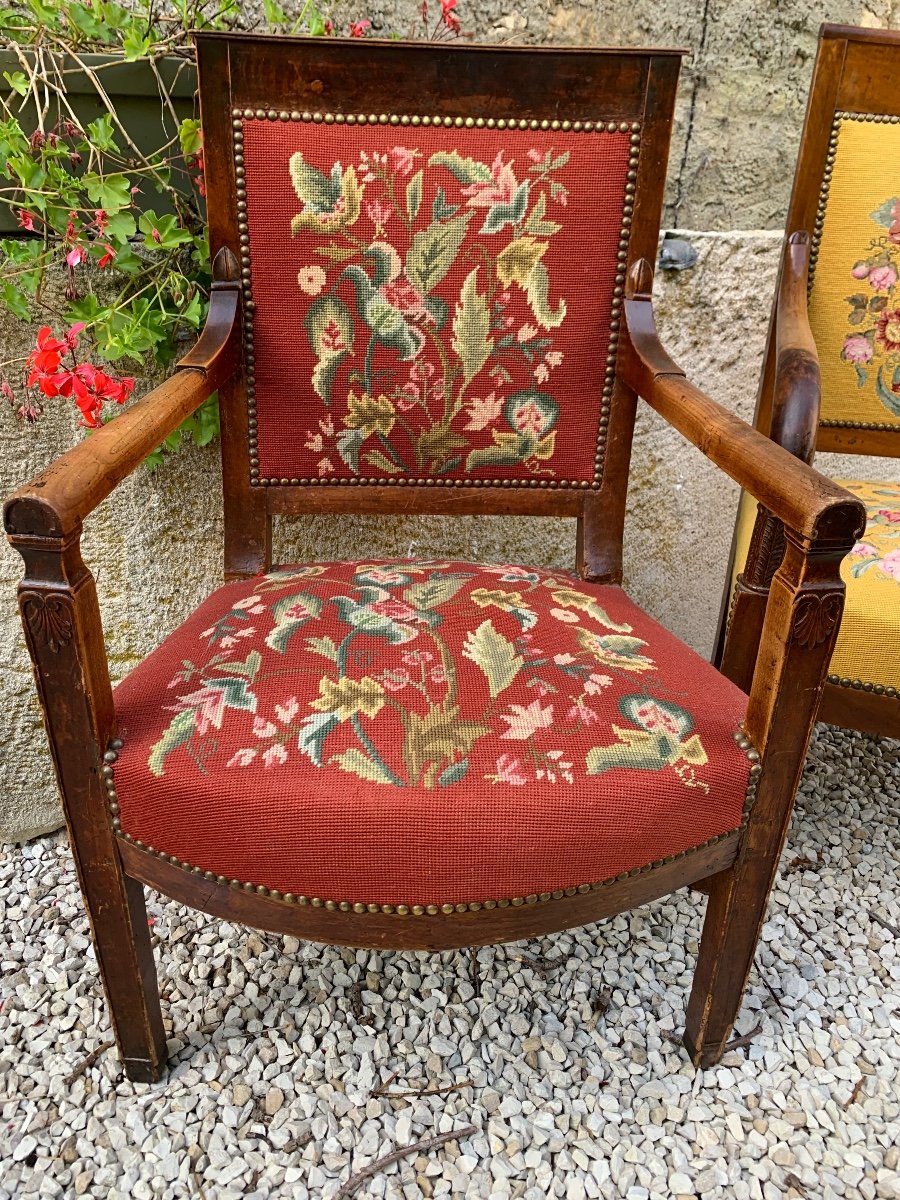 Fauteuil Louis Philippe En Acajou Tapissé De Fleurs-photo-3