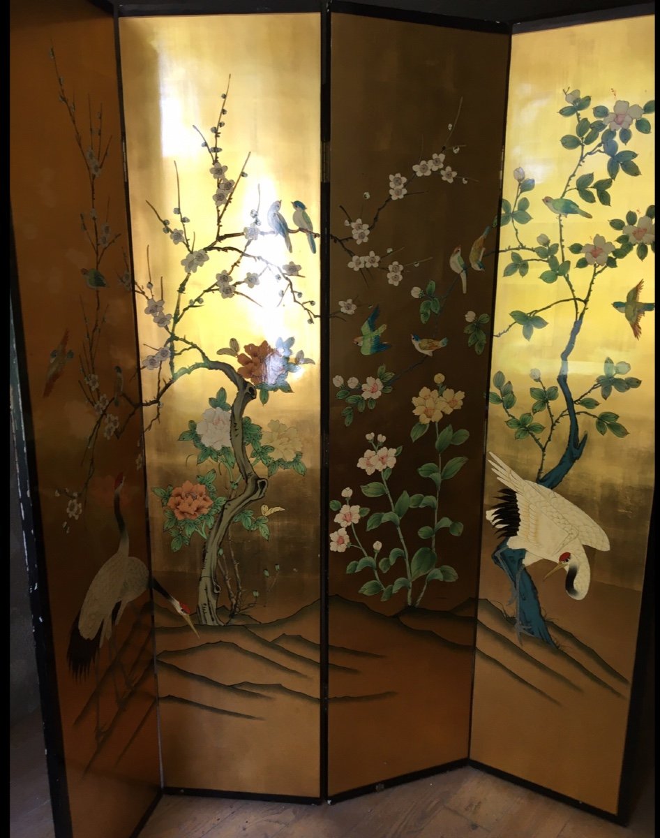 Japanese Lacquer Screen With Crane Decor On A Golden Background-photo-2