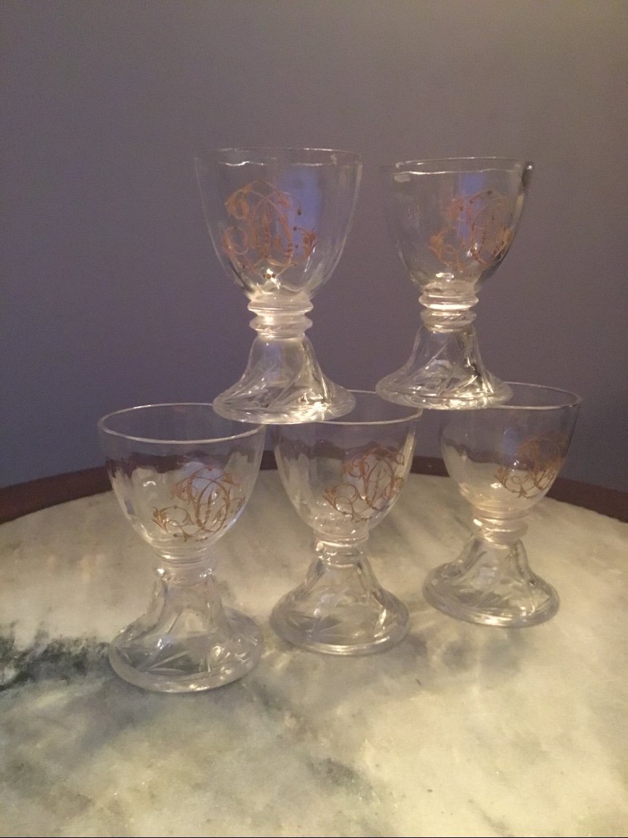 The 5 Small Liqueur Glasses Monogrammed In Gold -photo-3