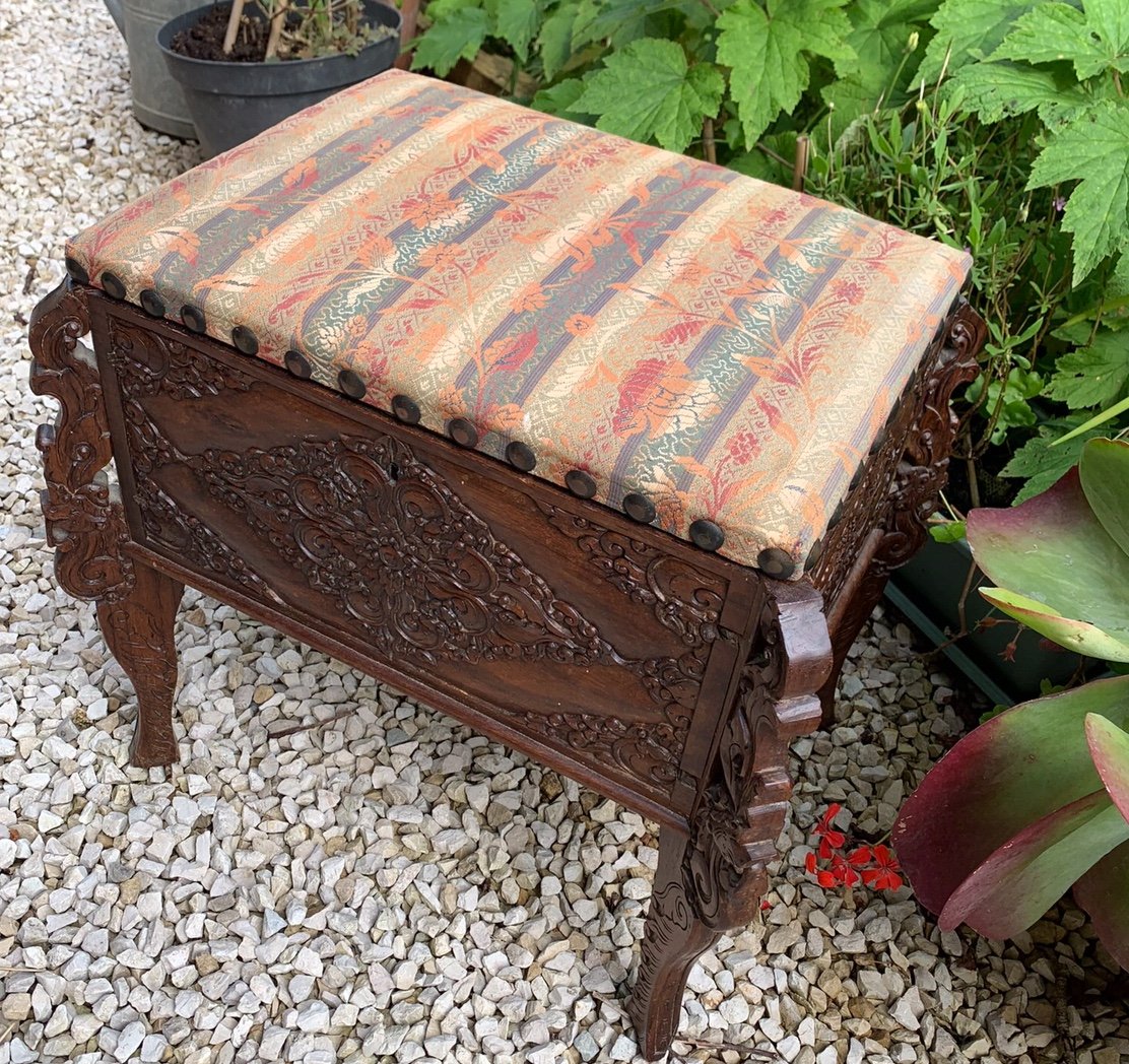 Small Chest Stool, 19th Century -photo-2