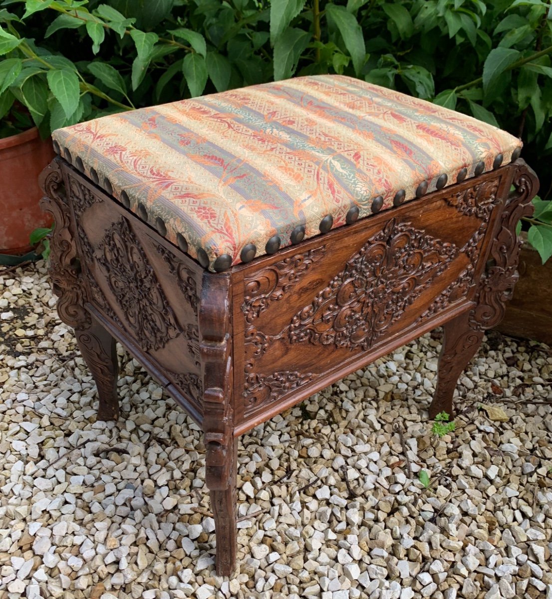 Small Chest Stool, 19th Century -photo-3