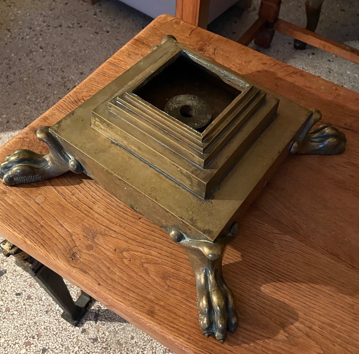 Imposing Gilded Bronze Base With Lions Claws -photo-4