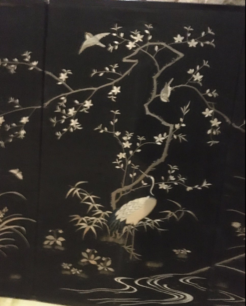 Small Japanese Screen In Embroidered Silk -photo-6