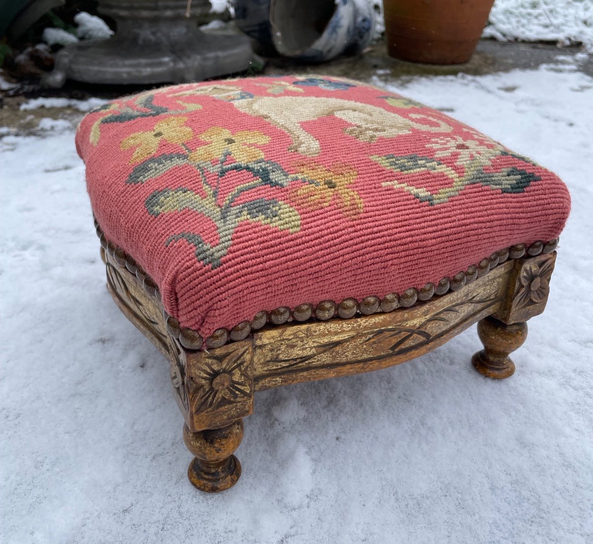 Greyhound Gilded Wood Footrest -photo-3