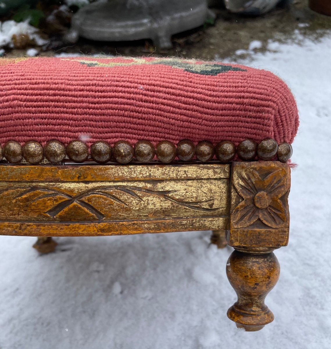 Greyhound Gilded Wood Footrest -photo-5